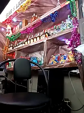 Snapshot of VivienAndClark chatting on December 19, 2024, 4:46 pm VivienAndClark online show from December 19, 2024, 4:46 pm