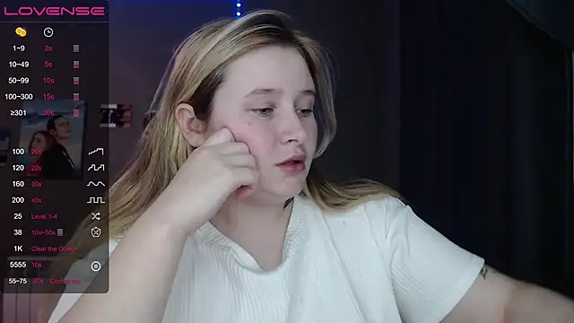 Light Luna online show from November 29, 2025, 3:45 pm