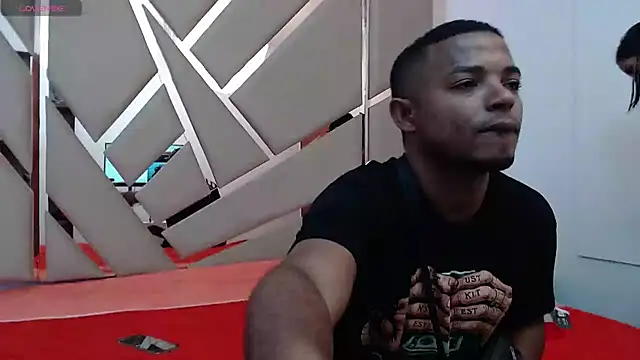 Snapshot of you_and_i9 chatting on September 23, 2025, 7:32 pm you and i9 online show from September 23, 2025, 7:32 pm