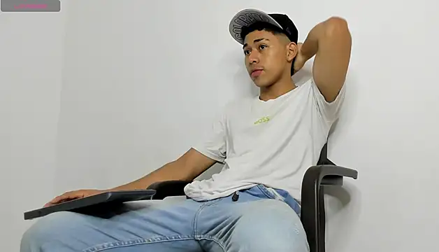 Snapshot of juanca_youngboy chatting on December 5, 2024, 7:21 am juanca youngboy online show from December 5, 2024, 7:21 am