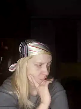 LeraSweet online show from November 8, 2025, 9:18 pm