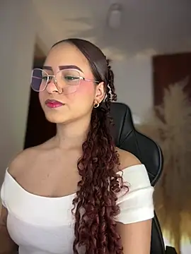 Snapshot of gretta_kler1 chatting on May 29, 2026, 11:33 pm gretta kler1 online show from May 29, 2026, 11:33 pm