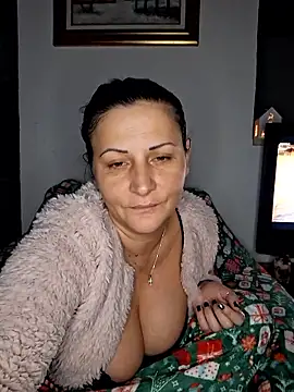 anaaamariaaaa online show from January 9, 2026, 6:48 pm