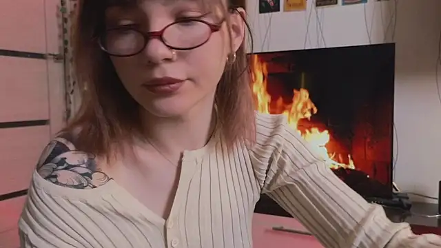 Snapshot of SandraBoyl chatting on April 9, 2026, 3:52 am SandraBoyl online show from April 9, 2026, 3:52 am