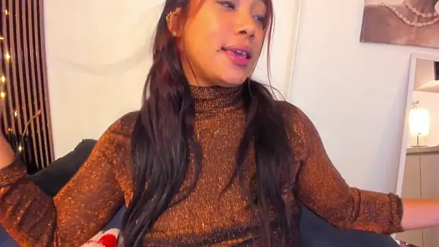 SaraApril 1 online show from April 5, 2026, 10:55 am