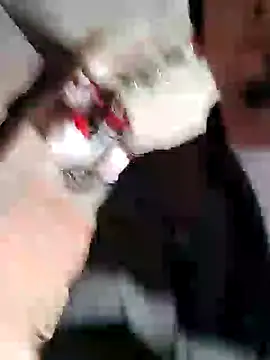 Snapshot of Rejy1992 chatting on December 25, 2024, 1:51 pm Rejy1992 online show from December 25, 2024, 1:51 pm