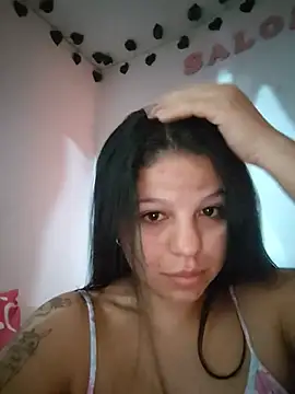 Snapshot of SINDYC chatting on July 5, 2026, 1:40 pm SINDYC online show from July 5, 2026, 1:40 pm