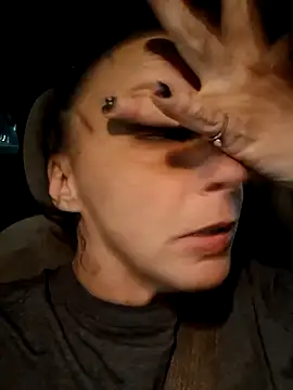 Everlyrose27 online show from December 22, 2025, 2:55 am