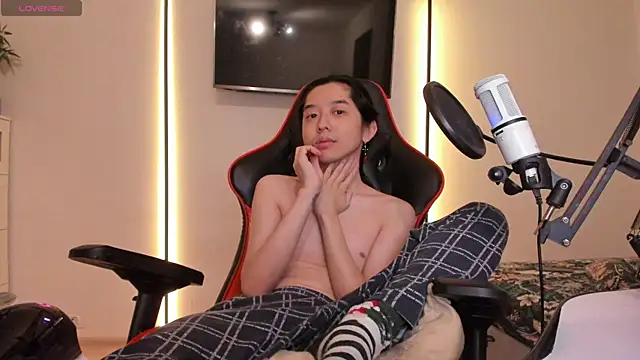 Snapshot of wexlee7 chatting on December 2, 2025, 2:01 am wexlee7 online show from December 2, 2025, 2:01 am