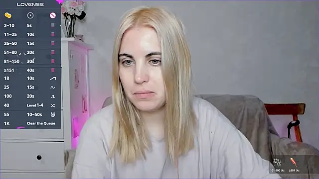 pawpaws online show from November 12, 2025, 7:34 am