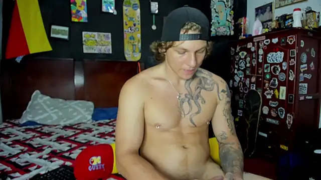 Tom Krakow online show from November 16, 2025, 6:56 pm