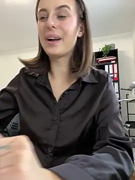 Snapshot of Hii_Lolla chatting on February 6, 2026, 8:54 am Hii Lolla online show from February 6, 2026, 8:54 am