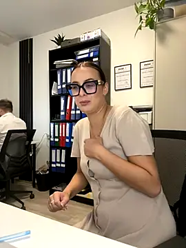 Hii Lolla online show from October 2, 2025, 6:06 am