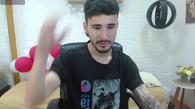 DmitriSanders online show from March 8, 2025, 8:57 pm