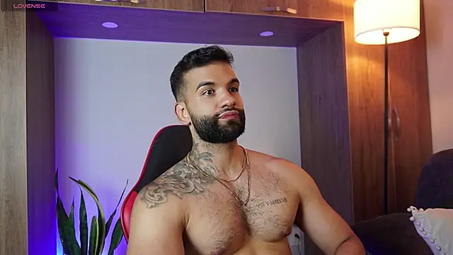 MarkHazze online show from November 26, 2025, 11:27 pm