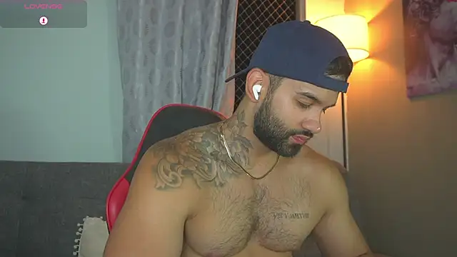 Snapshot of MarkHazze chatting on July 5, 2026, 12:15 am MarkHazze online show from July 5, 2026, 12:15 am