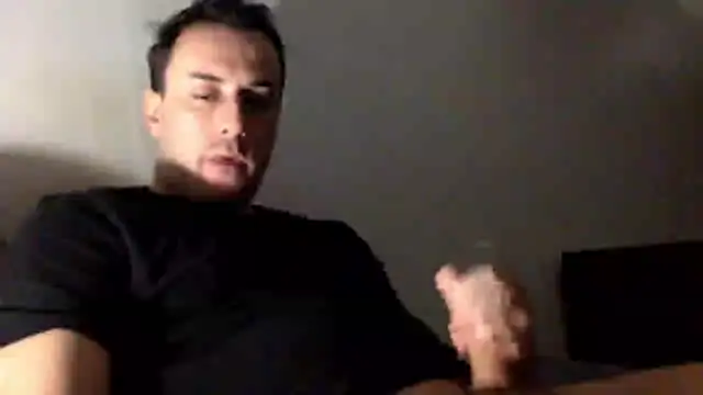 Snapshot of mainnrd chatting on December 21, 2025, 11:05 pm mainnrd online show from December 21, 2025, 11:05 pm