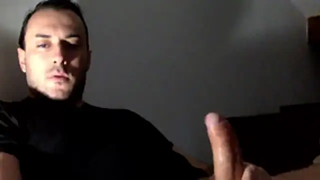 Snapshot of mainnrd chatting on February 23, 2026, 5:02 pm mainnrd online show from February 23, 2026, 5:02 pm