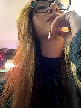 Sofii gold online show from October 18, 2025, 2:24 am