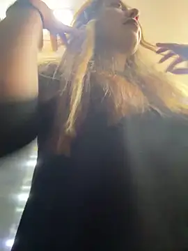 Sofii gold online show from March 18, 2025, 2:08 am