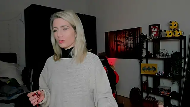 Lisaonthemoon online show from February 10, 2026, 6:18 pm