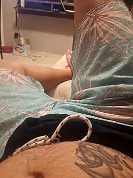 dredre1069 online show from April 15, 2026, 1:33 am