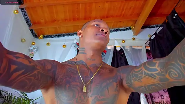 esteveen ortegas  online show from March 16, 2026, 3:37 pm