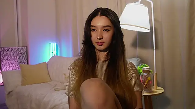 Sarasuo1 online show from January 27, 2025, 12:16 pm