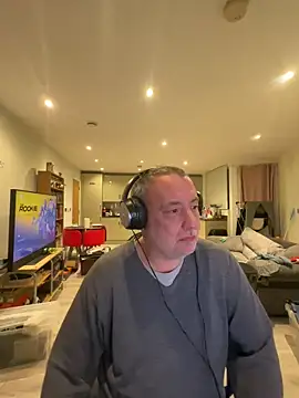 LondonTeffy online show from February 23, 2026, 9:48 pm