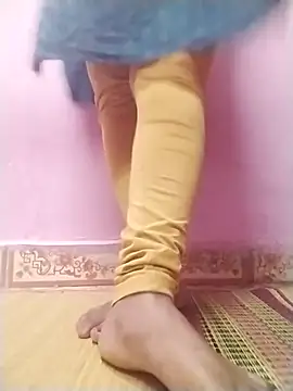 Tamilpriya46 online show from March 6, 2025, 5:11 pm