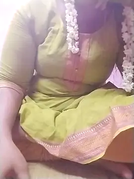 Tamilpriya46 online show from February 26, 2025, 5:31 pm