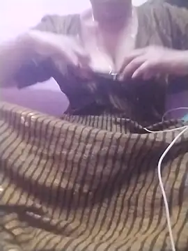 Tamilpriya46 online show from March 4, 2025, 8:35 am