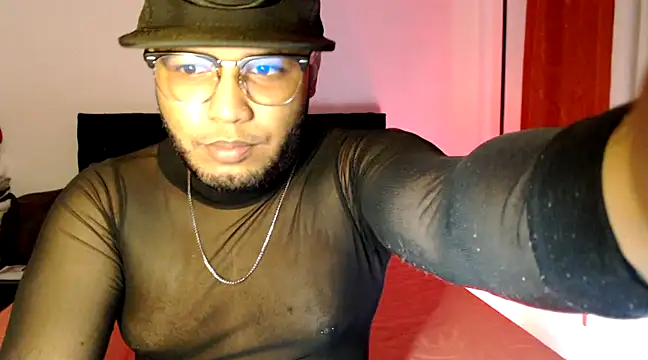 Snapshot of dave_banks chatting on February 15, 2025, 6:55 pm dave banks online show from February 15, 2025, 6:55 pm