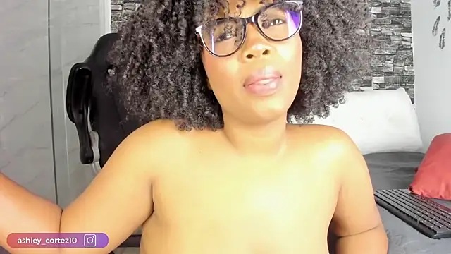 ashley crotez online show from December 21, 2025, 2:13 am