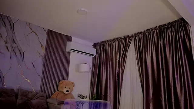 HannaByron online show from March 26, 2026, 4:11 am