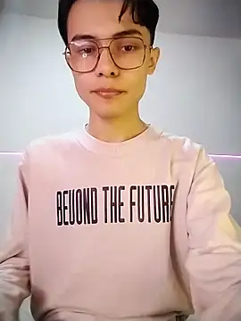 Snapshot of Dmitri_Aksnes chatting on November 15, 2025, 8:57 pm Dmitri Aksnes online show from November 15, 2025, 8:57 pm