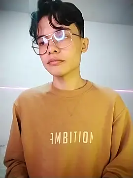 Snapshot of Dmitri_Aksnes chatting on November 13, 2025, 8:57 pm Dmitri Aksnes online show from November 13, 2025, 8:57 pm