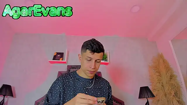 AgarEvans online show from June 23, 2026, 5:16 am
