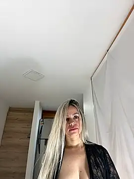 Snapshot of nicole_valencia_ chatting on February 16, 2025, 9:15 am nicole valencia online show from February 16, 2025, 9:15 am
