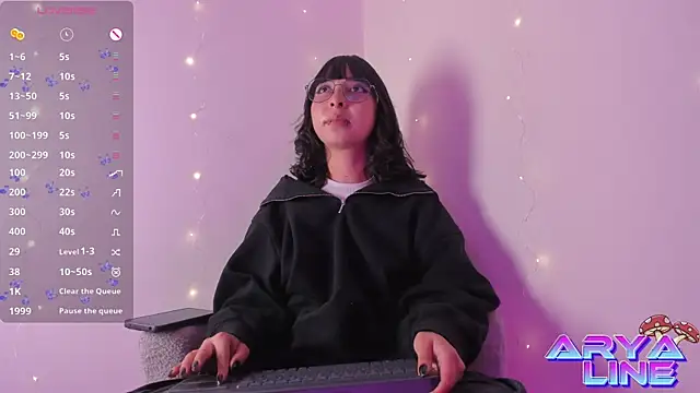 arysUwU online show from December 22, 2025, 2:11 am