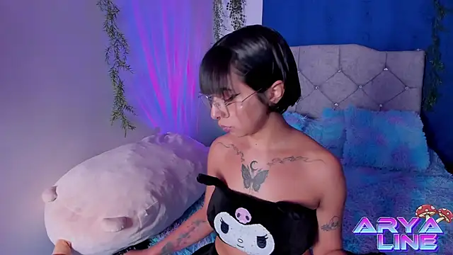 arysUwU online show from March 21, 2025, 5:32 am