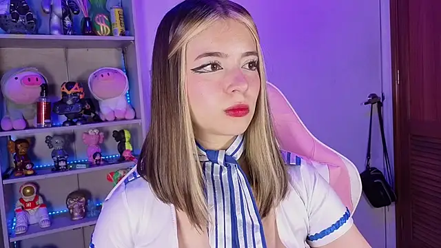 EmilyMiller  online show from September 29, 2025, 4:23 pm