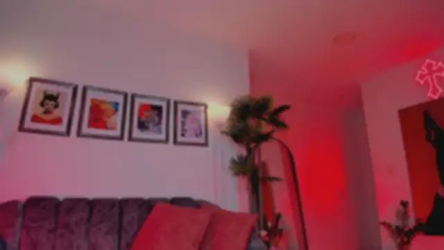 Taylor  foxxx online show from January 10, 2026, 7:58 am