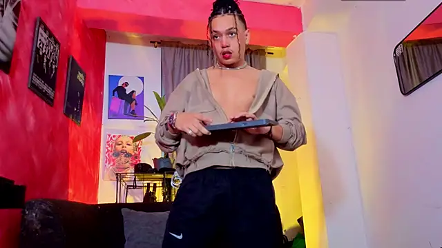 GaelOconner online show from April 14, 2026, 4:06 am