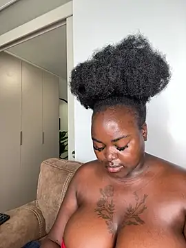 Honeycoco0211 online show from March 27, 2026, 8:26 am