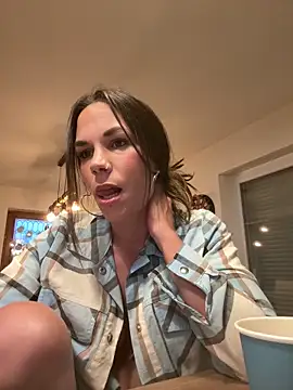 Snapshot of Lady_Knaller chatting on April 30, 2026, 6:48 pm Lady Knaller online show from April 30, 2026, 6:48 pm