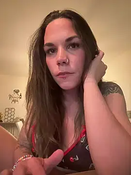 Lady Knaller online show from March 22, 2026, 8:32 pm