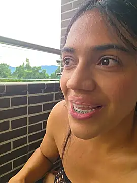 Snapshot of Deisy_Torres chatting on May 16, 2026, 8:52 pm Deisy Torres online show from May 16, 2026, 8:52 pm