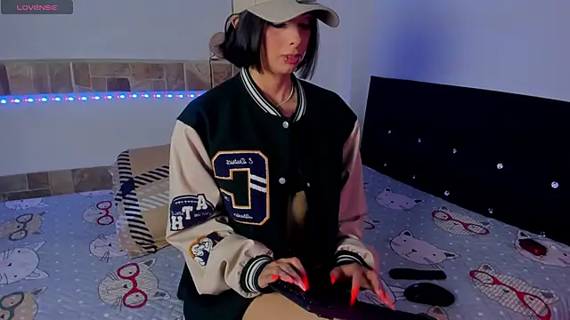 ChloeAddamss online show from September 25, 2025, 5:35 am