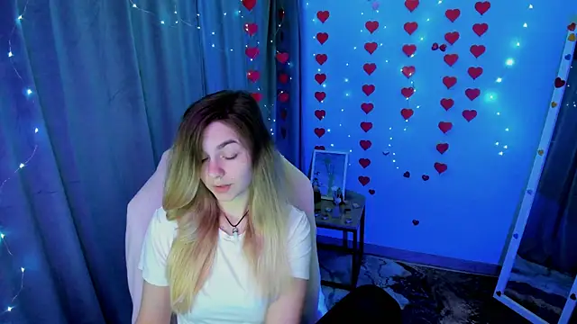 Sweet me  online show from March 28, 2026, 7:09 am